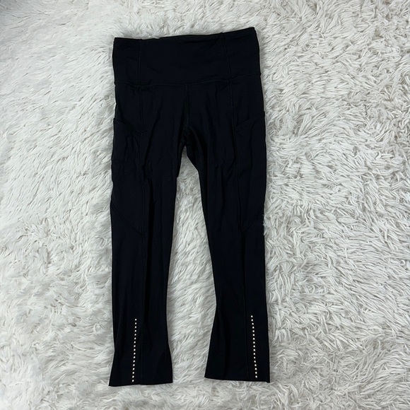 Lululemon Fast & Free Crop II *Nulux 19" Black - Picture 1 of 7